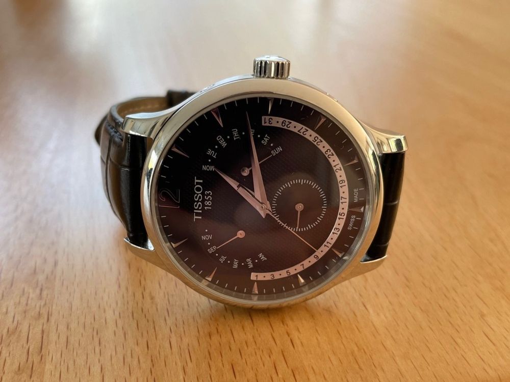 TISSOT Quarzuhr mit ewigem Kalender (D'occasion) à Winterthur pour CHF