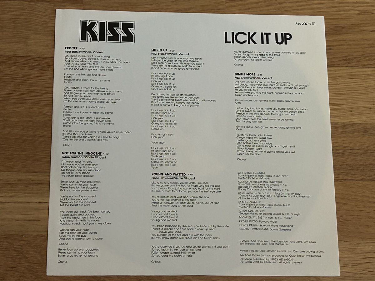 Dischi in vinile: Kiss. 1983. Lick It Up – Usato da Faulensee venduto da Mizuno06 2