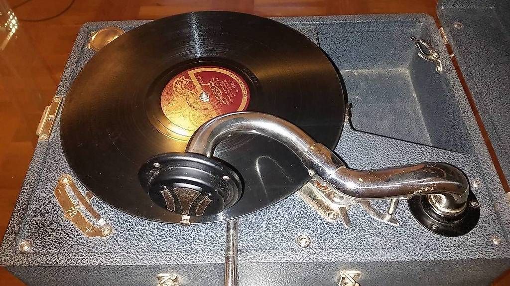 Tourne-disques: Gramophone mallette Thorens avec disques 78 tours – D'occasion à Onex par Pascalito_01 1