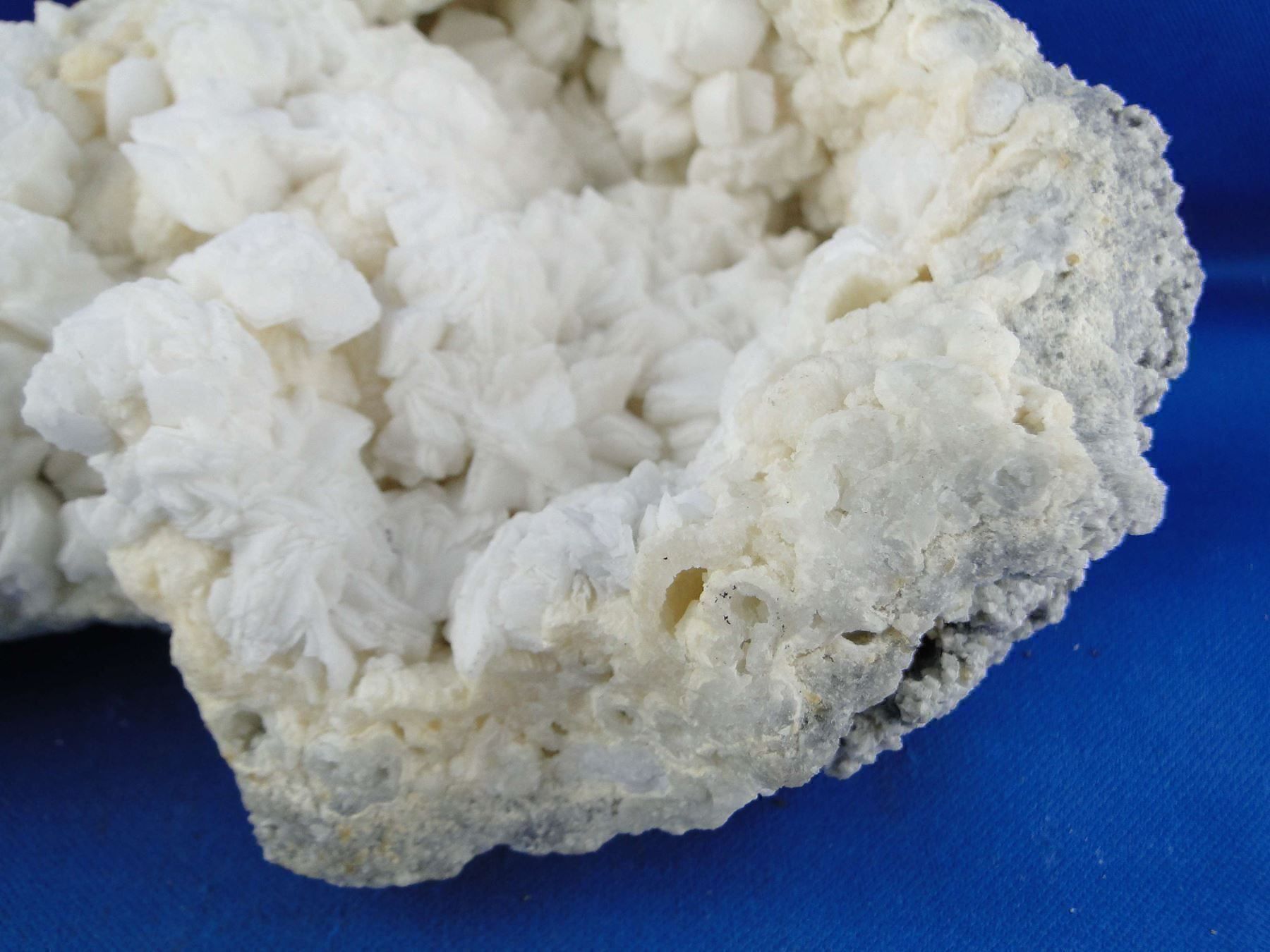 Minerali & Pietre curative: Calcit mit Boulangerit – Usato da Schinznach Bad venduto da Demerald 3