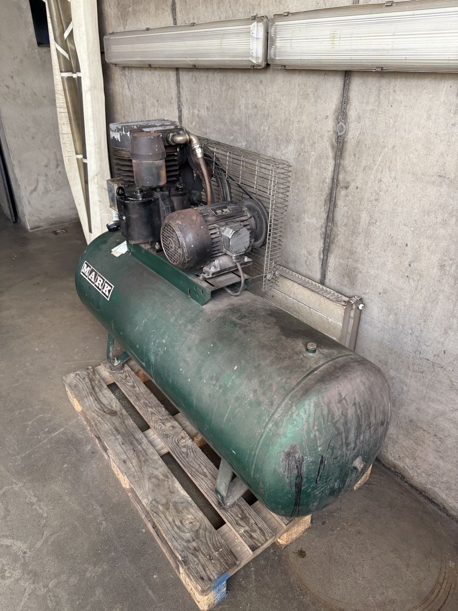 Compressori: Kompressor 270 – Difettoso da Langnau i. E. venduto da _habeggeR 1