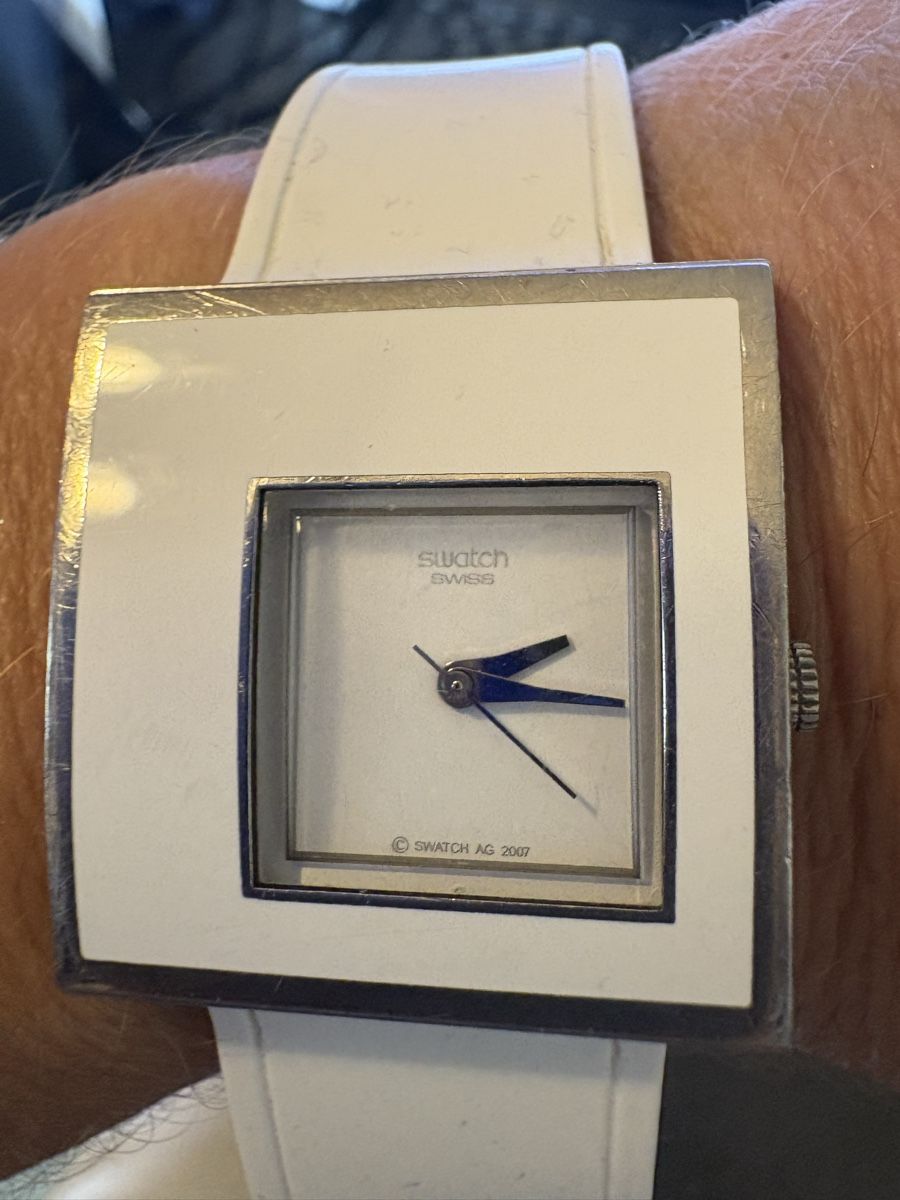 Swatch Uhren: Swatch läuft wenig getragen  – Gebraucht aus Murten von Tzaugg 6