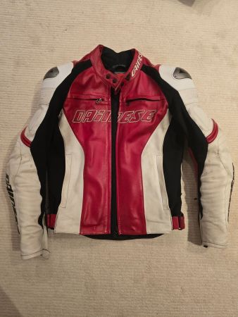 Dainese Racing Motorradjacke aus Leder, Gr 48