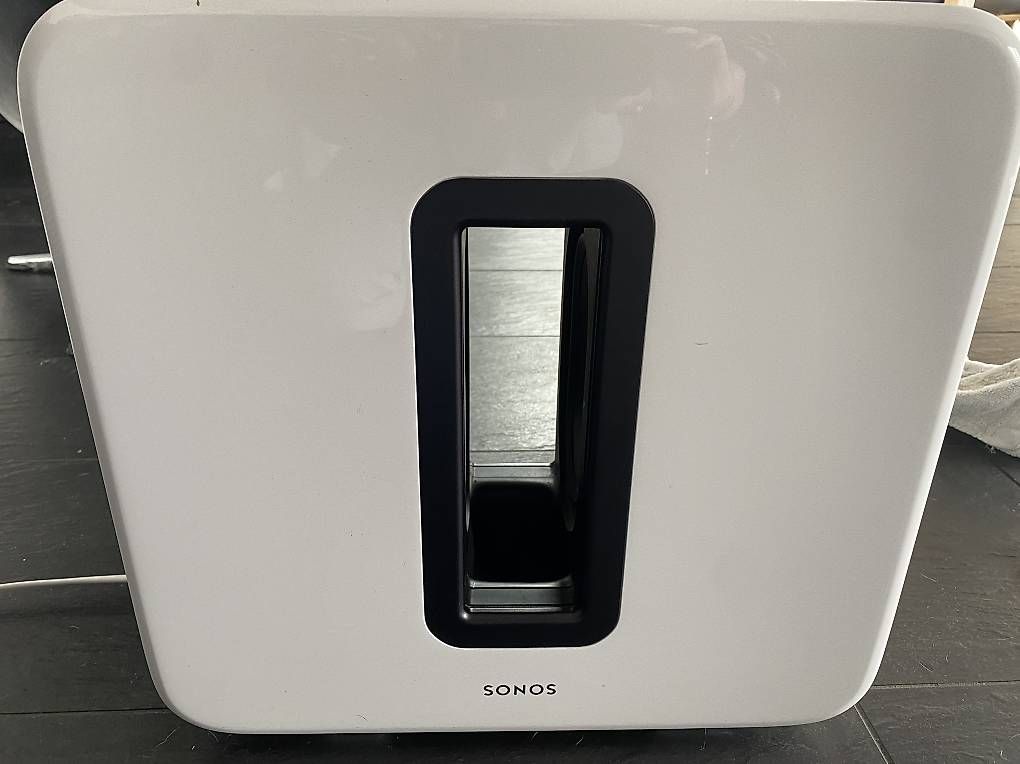 Haut-parleurs: Sonos Sub Subwoofer – D'occasion à Steffisburg par DeniseNThiede