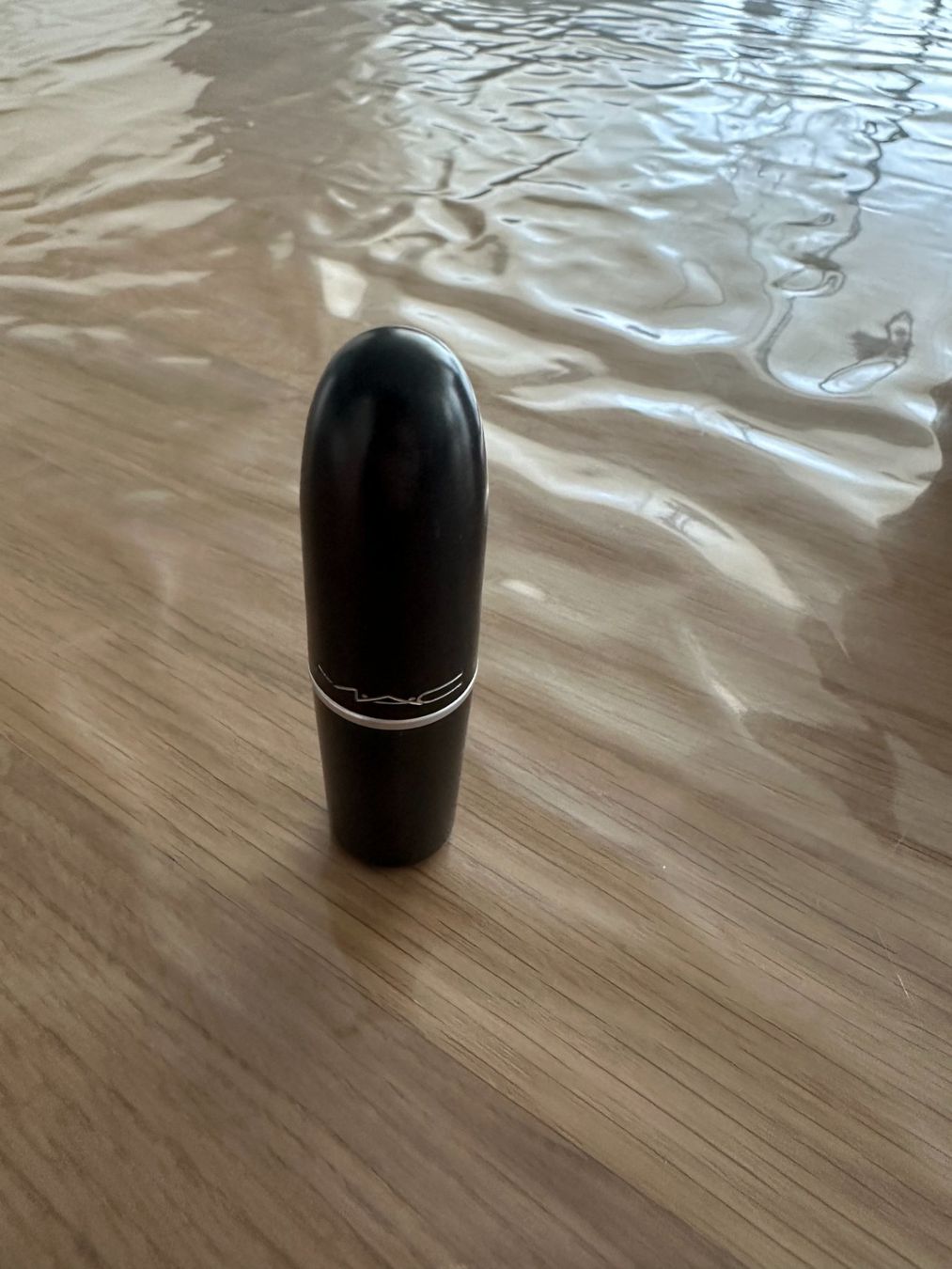 Mac Cosmetics Make-up: Mac matte lipstick Lady Danger 607 – Nuovo (secondo la descrizione) da Courgevaux venduto da Qwertz111320