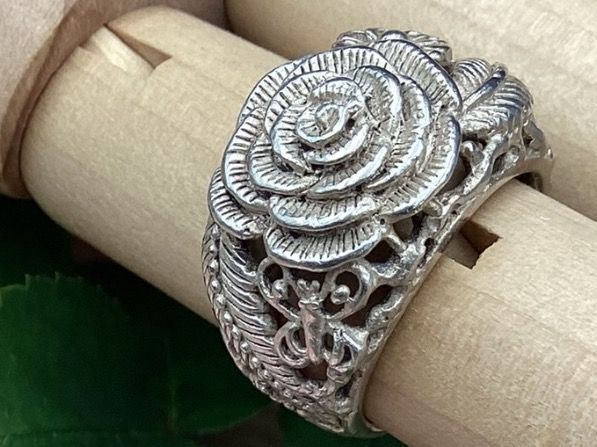 Ringe: Bague en argent au motif de rose – Gebraucht aus Agiez von Beve15 2