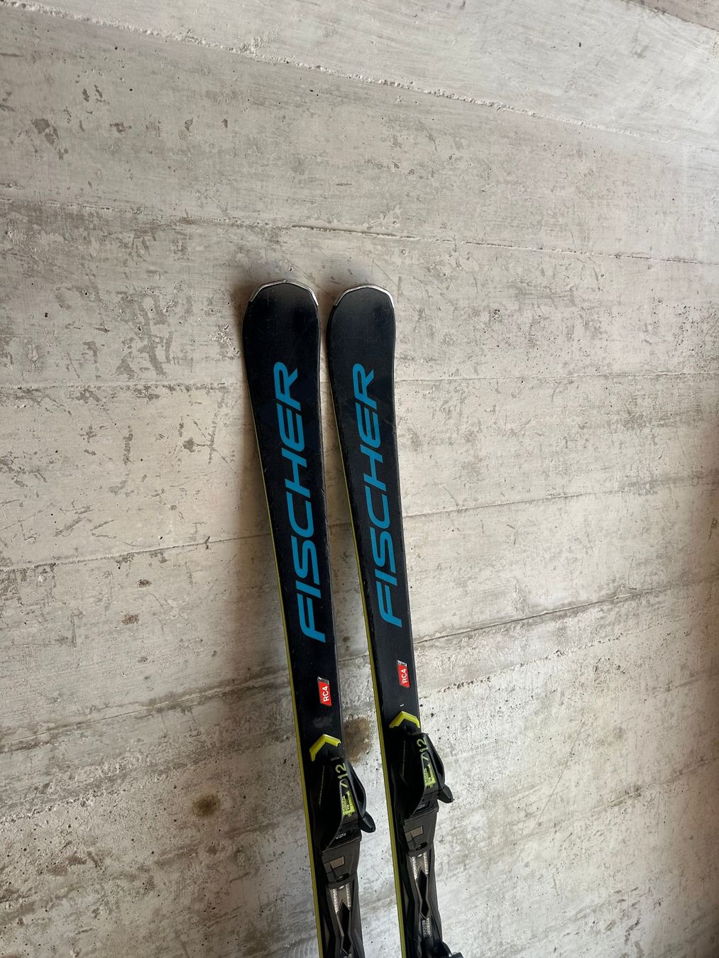Fischer Sci: Fischer Curv DTI Ski 164cm – Usato da Emmenbrücke venduto da karkarkar 1