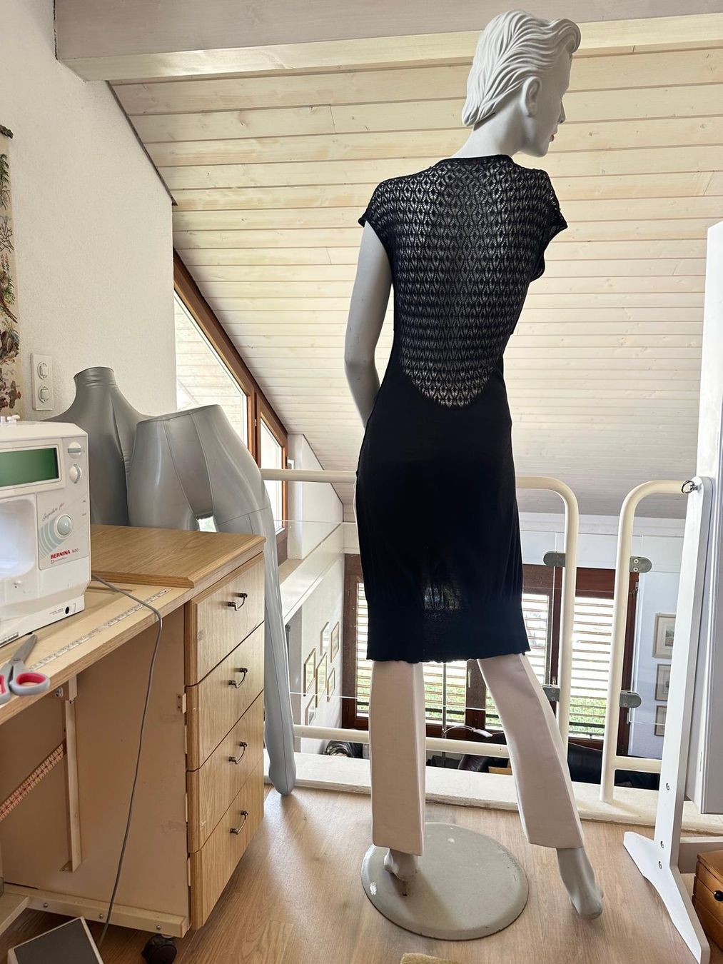 Pinko Kleider: Schwarzes Kleid von PINKO – Gebraucht aus Neuhausen von Lechasseur 8