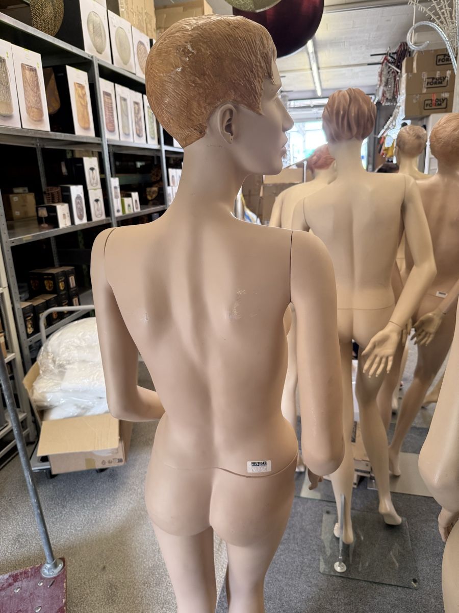 Altro in Decorazioni & Accessori: Schaufensterpuppe Frau – Usato da Langenthal venduto da Benij2104 1