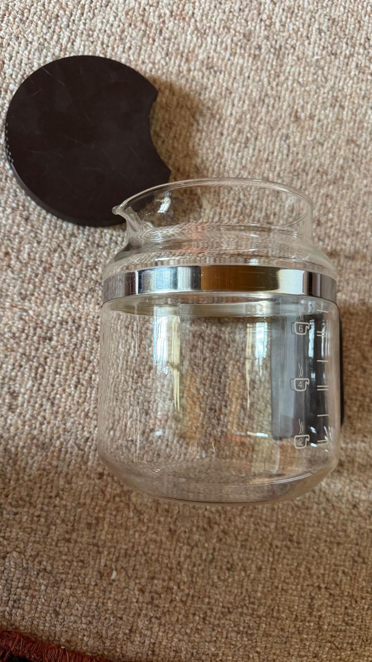 Caraffe: Unviersal-Glaskrug mit Deckel hitzebeständig – Usato da Henggart venduto da hen_9f22 2