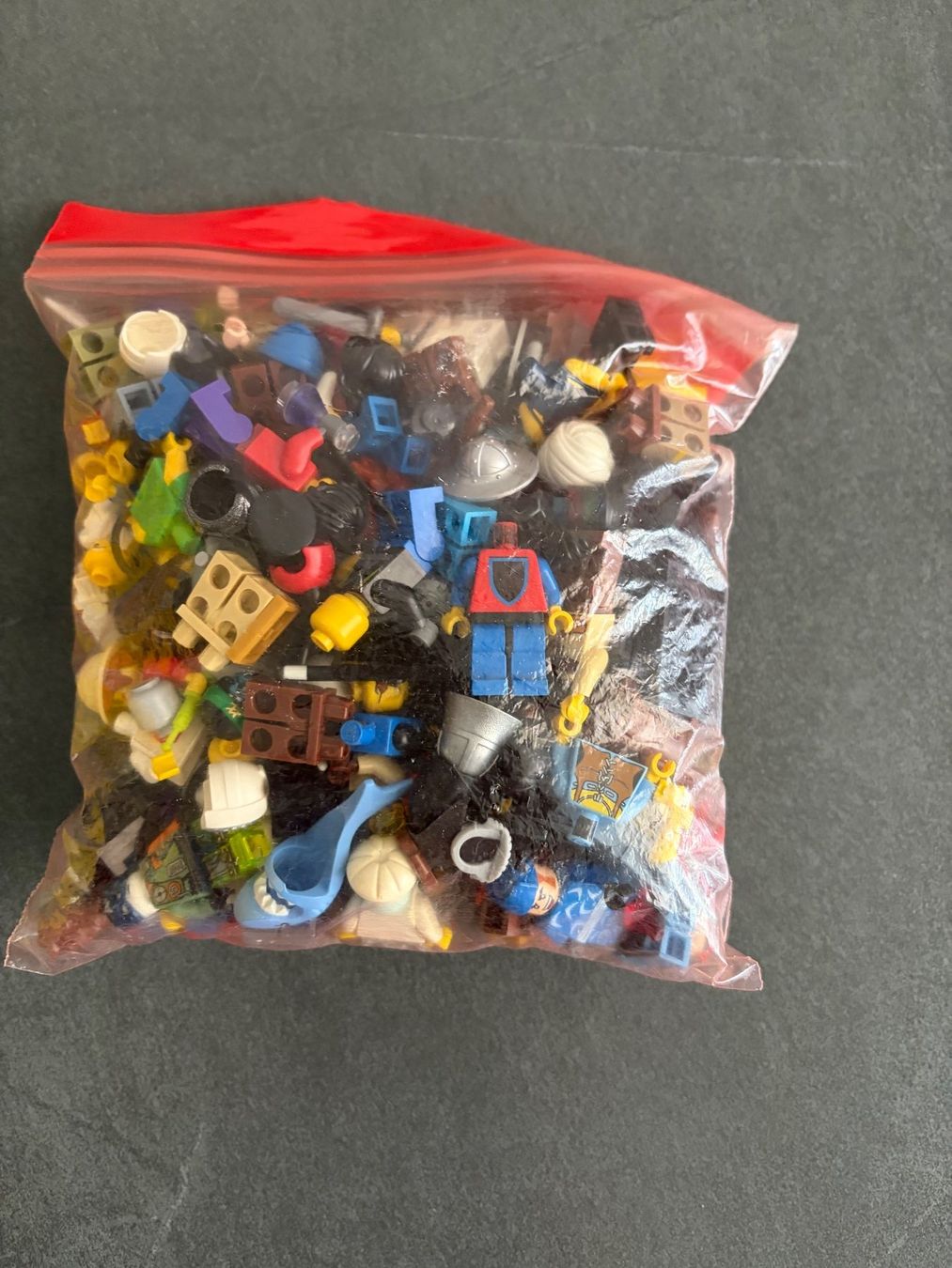 Lego Spielzeuge: Lego Spielfiguren – Gebraucht aus Beinwil am See von den_p9db 1