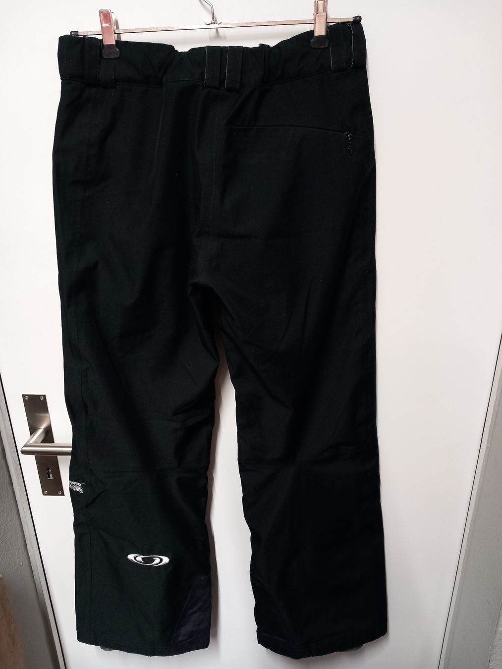 Salomon Hosen: Salomon Skihose Gr.36, schwarz – Gebraucht aus Gwatt (Thun) von umwelt-brocki 2