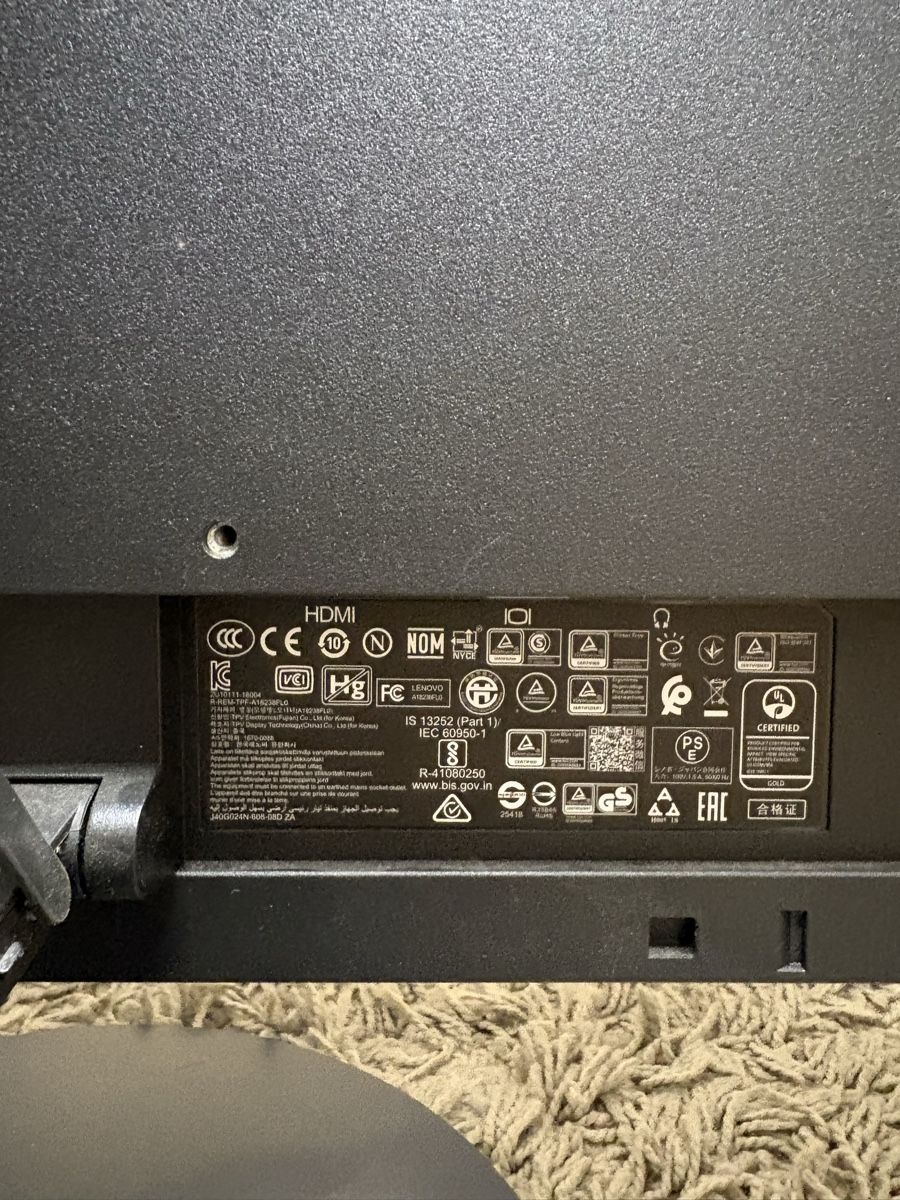 Monitor: Lenovo PC Bildschirm – Usato da Dulliken venduto da wma1 2