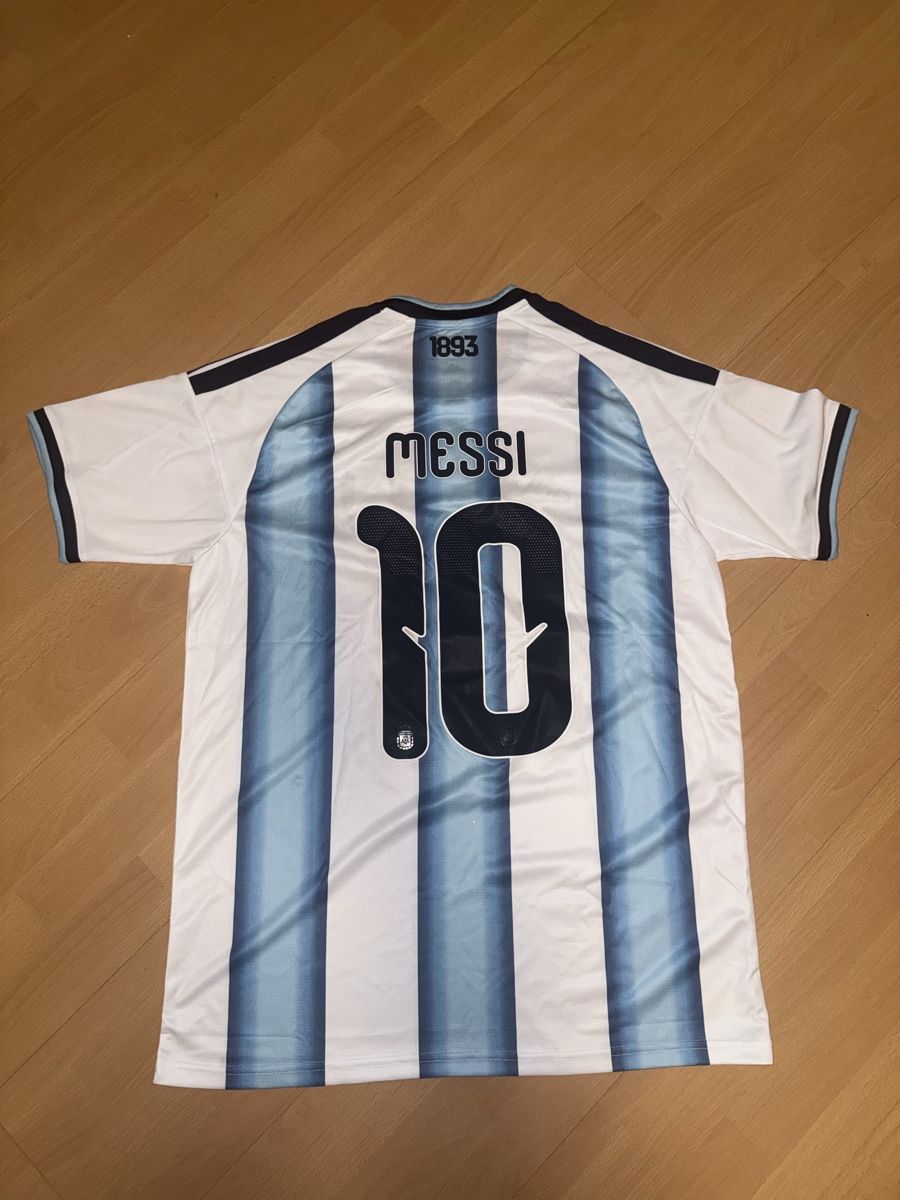 Adidas Canottiere & Pantaloni: Argentina Trikot Messi 10 Grösse L – Nuovo (secondo la descrizione) da Au SG venduto da Dadi_Mkd 1