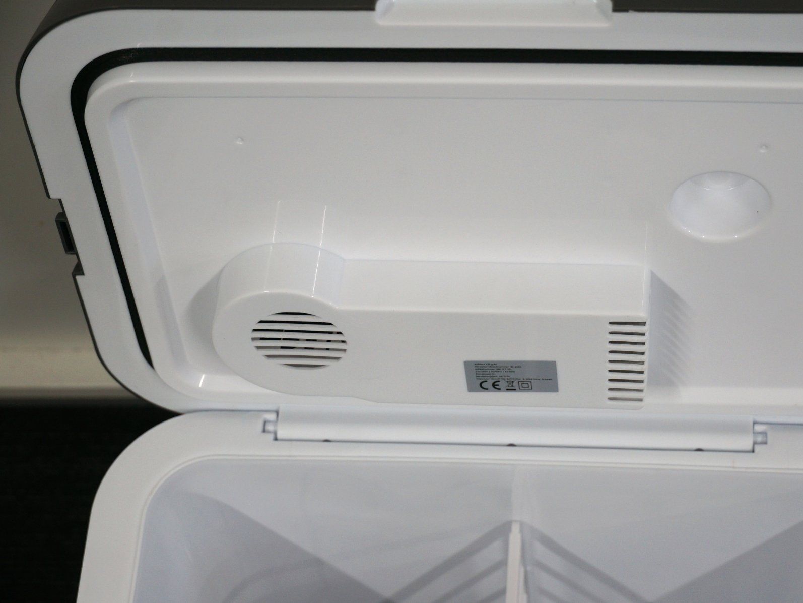 Frigoriferi & Refrigeratori: ELEGO Kühlbox 32L – Nuovo (secondo la descrizione) da Rüti ZH venduto da Restwert_Rueti_ZH 5