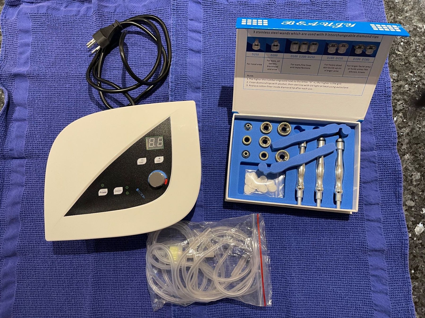 Cura del viso: Mikrodermabrasionsinstrument B-660/A – Nuovo (secondo la descrizione) da Lützelflüh-Goldb venduto da lin_v952