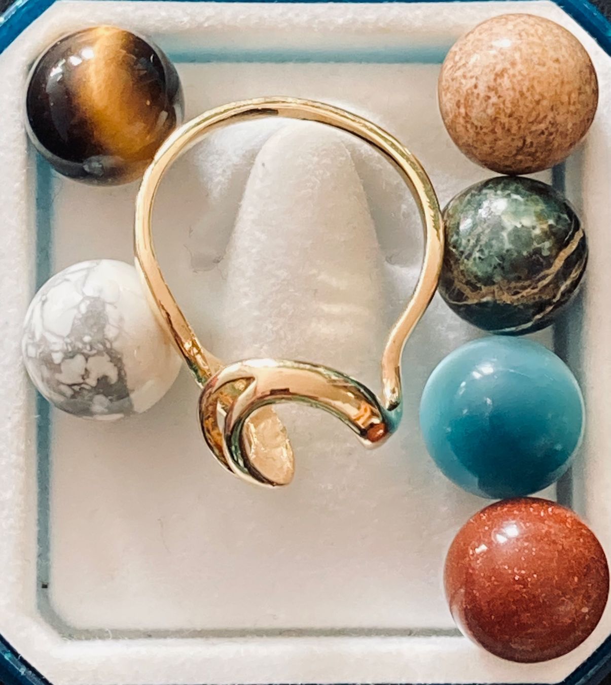 Anelli: Bague en argent plaqué or pierres interchangeables – Nuovo e nell'imballaggio originale da Genève venduto da ct_fqr8 8