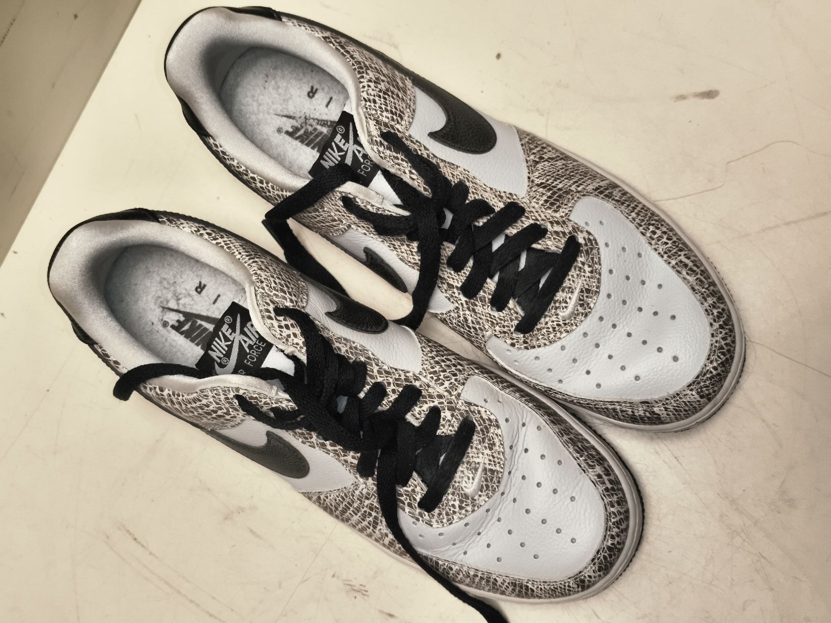 Nike Herrenschuhe: NIKE AIR FORCE 1  Gr. 43(em77) – Gebraucht aus Künten von Schnaepplihuus 9