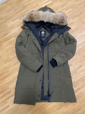 Canada Goose Ladies Victoria Parka Dunkelblau gebraucht Kaufen auf Ricardo