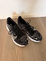 Nike Sneaker Gr. 44  Schwarz/Weiß