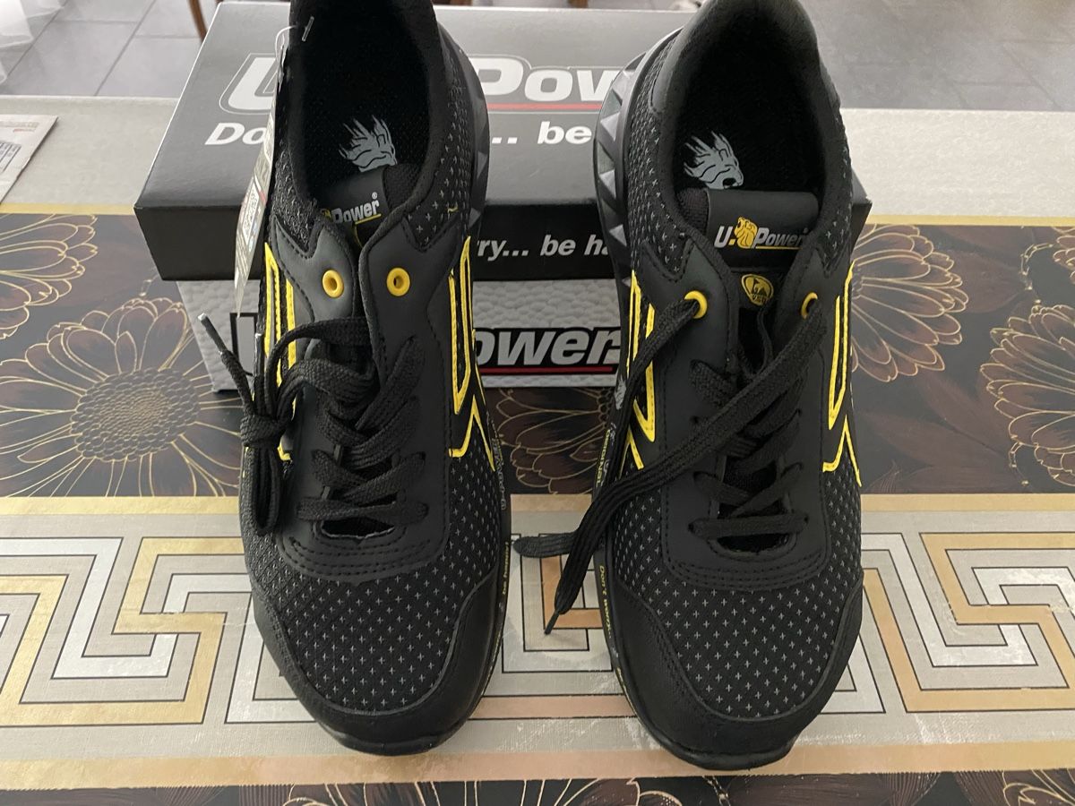 Herrenschuhe: Arbeitsschuhe mit Stahlkappe – Neu und originalverpackt aus St. Margrethen SG von Alfista_159