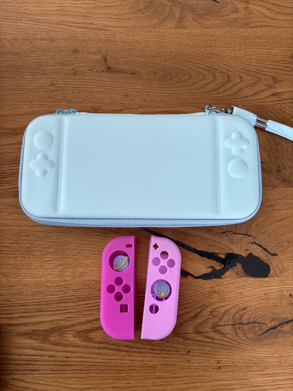 Nintendo Consoles: Nintendo Switch Konsole mit Zubehör – D'occasion à Regensdorf par nin_9d8s 2