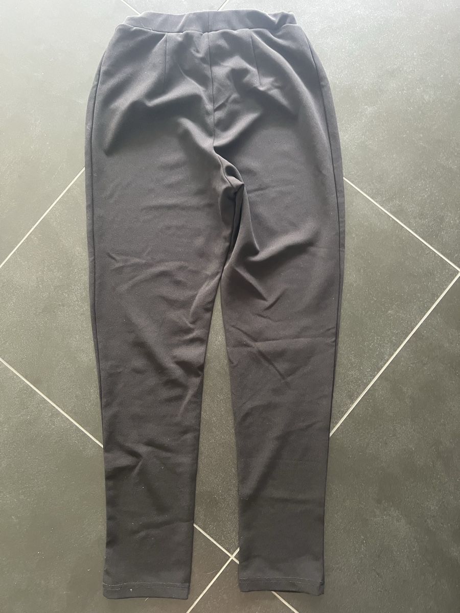 Asos Pantaloni: ASOS Damen Hose, Grösse 34, schwarz – Nuovo (secondo la descrizione) da Bilten venduto da and_6hjn 2