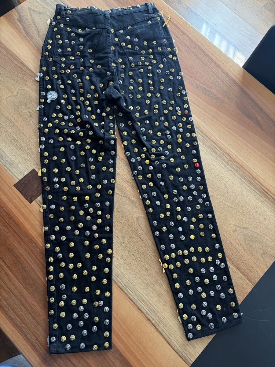 Pantaloni: Div Pins auf Hose – Usato da Sargans venduto da Pacor 1