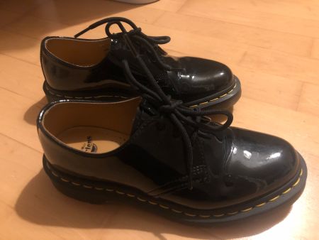 original dr. martens halbschuhe grösse 38 lack leder