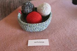 Rundes  Körbchen gehäkelt /ca 17x5,5cm
