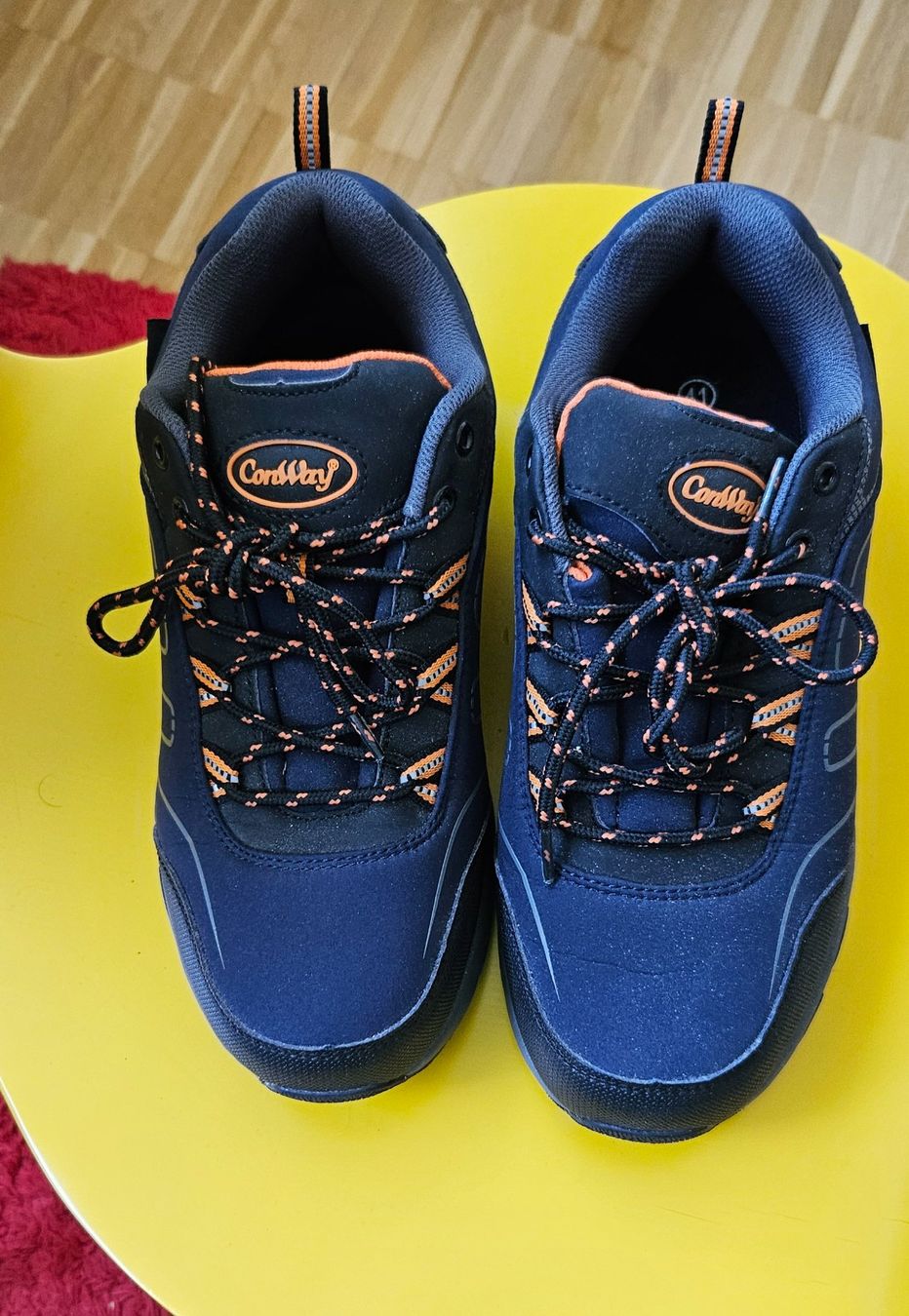 Chaussures femmes: Trekkingschuh Gr 41 neu! – Neuf (Voir description) à herisau par Florusa