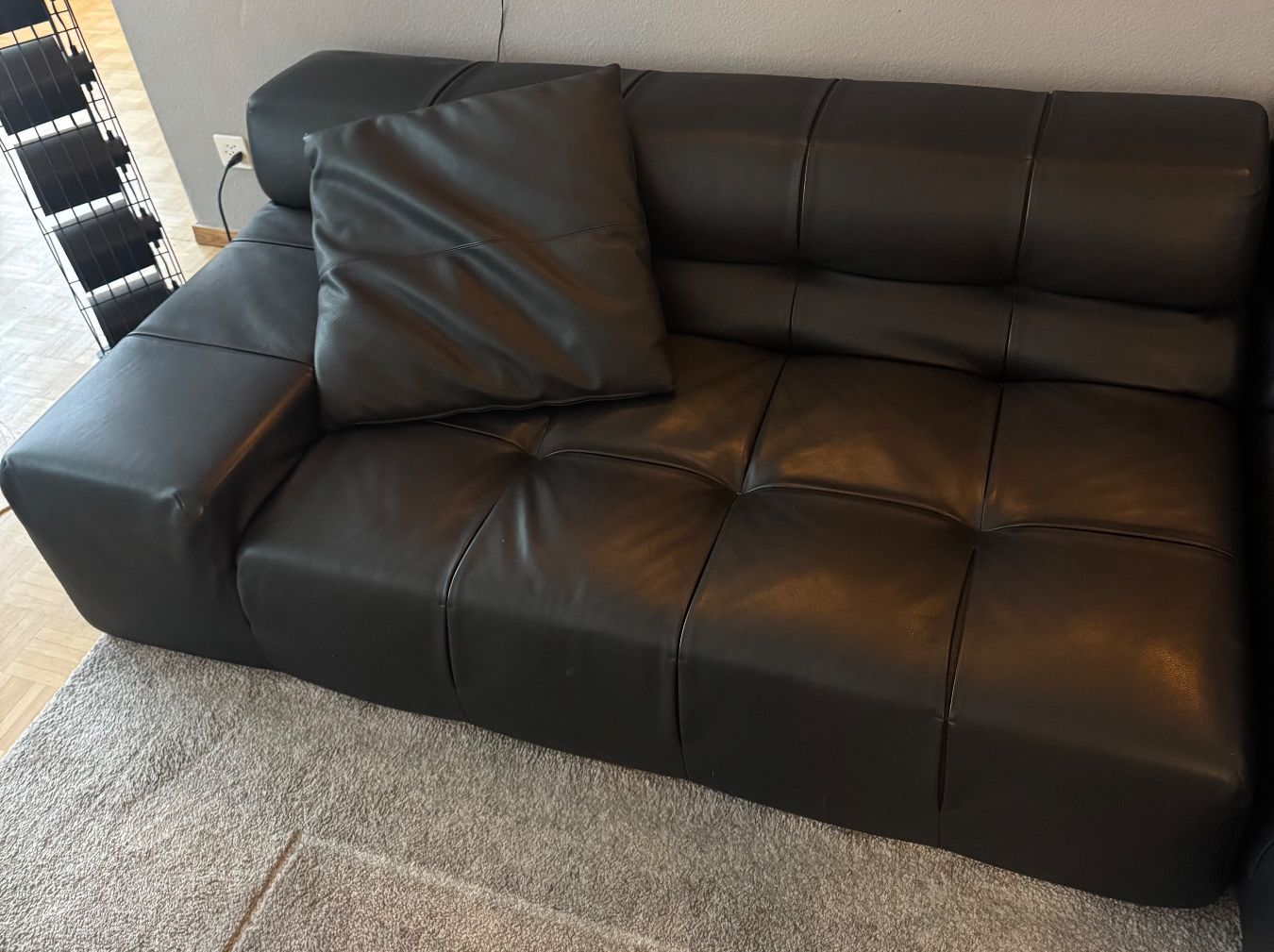 B&B Italia Divani: B&B Italia Tufty-Time Ledersofa schwarz – Usato da Zürich venduto da Dom_egl91 1
