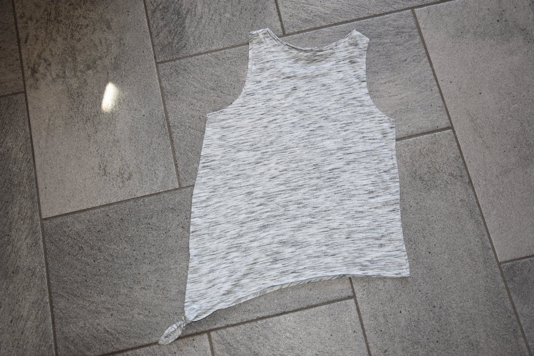 H&M Camicette, T-shirt & Top: Mädchen Top H&M gr. 170 – Usato da Mezzovico venduto da finsteraar 1