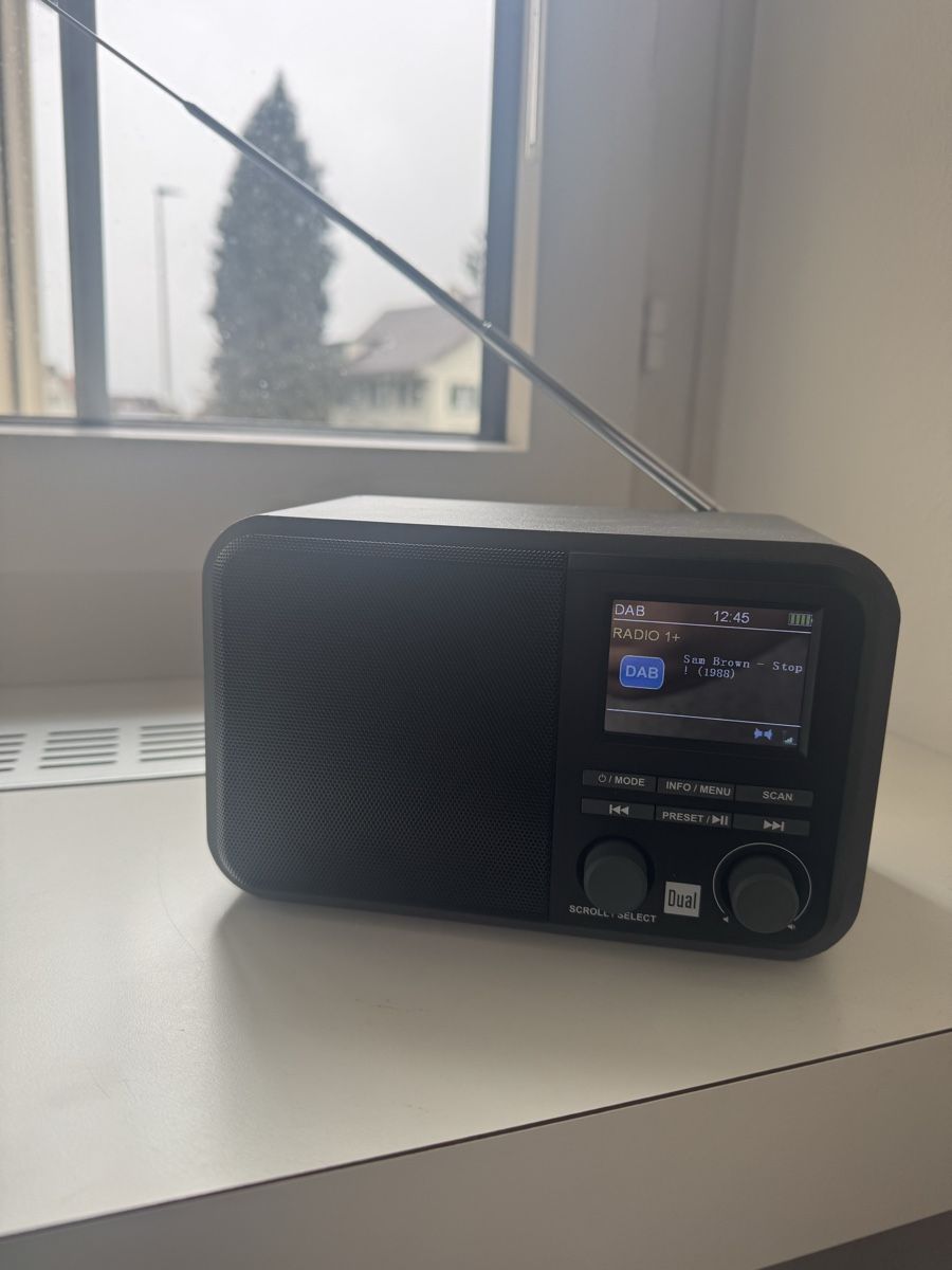 Radios: Dual DAB 51 Digitalradio - Super Zustand – Neu (gemäss Beschreibung) aus Pfäffikon ZH von Tetu.33 1