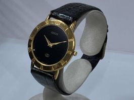 Gucci Vintage Uhr Gold Schwarz Swiss Made