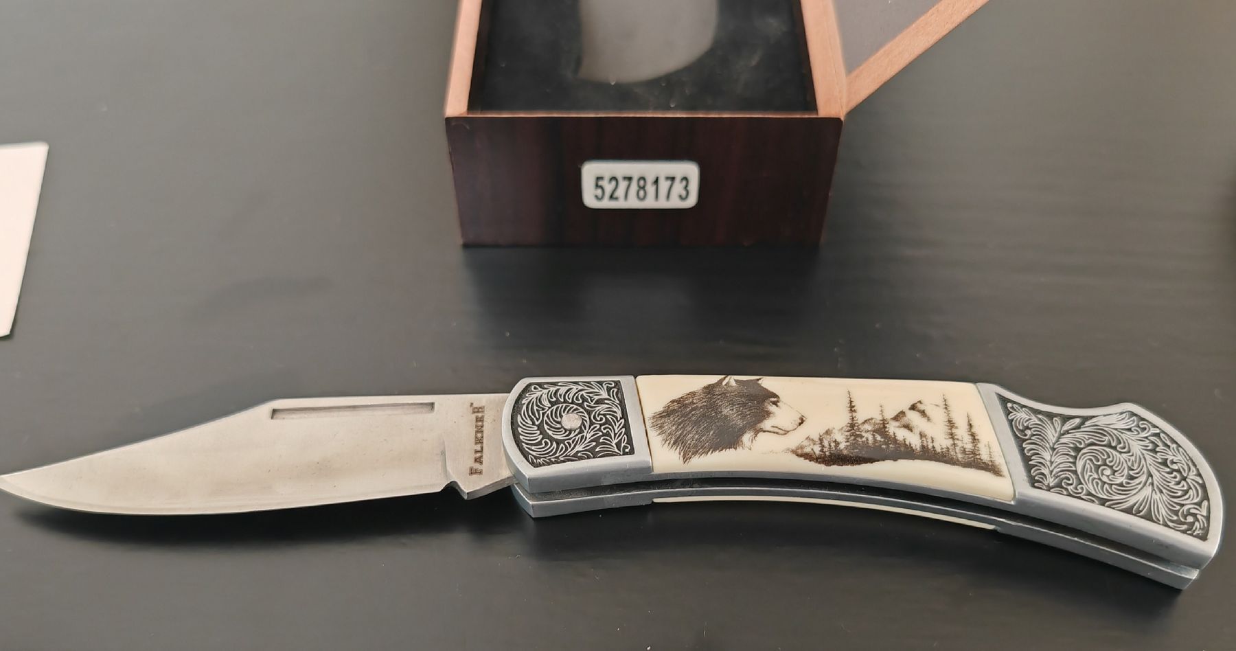 Accessori: Falkner Sammlermesser Wolf Edition mit Holzetui  – Usato da Rheinsulz venduto da Dred 2