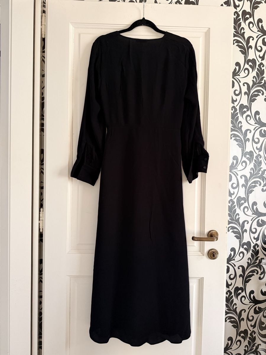 Massimo Dutti Vestiti: Massimo Dutti Black Dress – Usato da Corsier-sur-Vevey venduto da Kristina.Nova 7