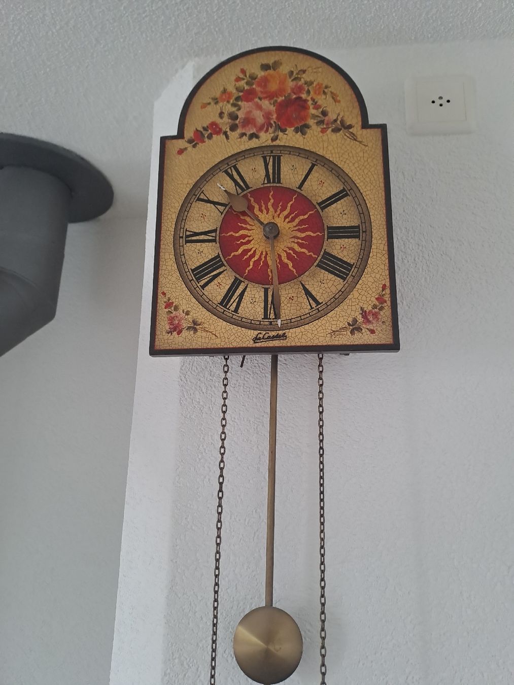 Uhren: Schöne Wanduhr – Gebraucht aus Burgdorf von 01jschenk