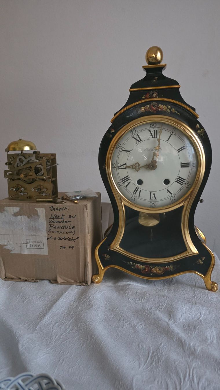 Orologi da terra & Orologi da parete: Schwarze Pendule  mit Werk oder Batterie – Usato da Wittenbach venduto da rose_rosi
