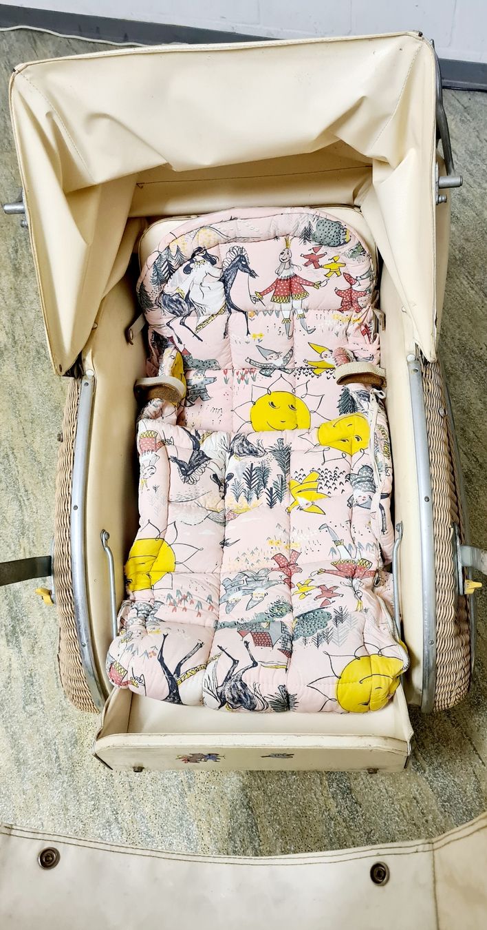 Wisa Gloria Kinderwagen: Poussette enfant Wisa Gloria – Gebraucht aus Biel/Bienne von gde_2hgy 6