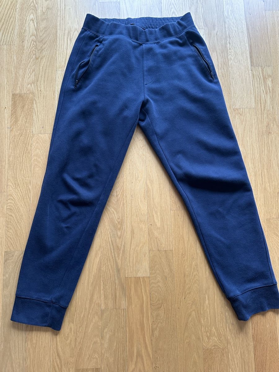 Uniqlo Hosen: Pantalon/jogging Uniqlo – Gebraucht aus Carouge GE von cytoplan 1