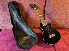 UKULELE Sopran mit Tonabnehmer