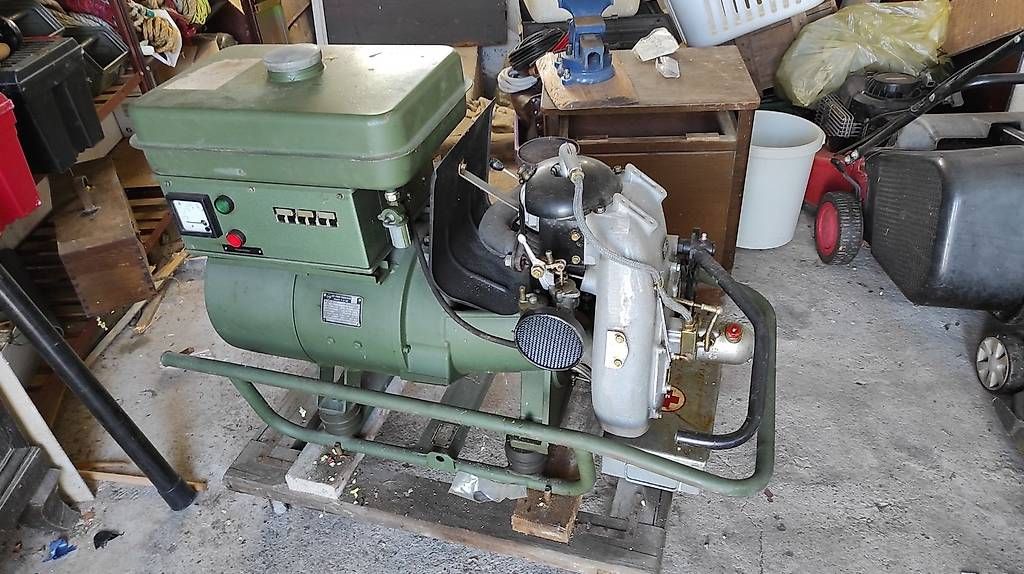 Generatori di corrente: Stromerzeuger 4kVA Barkas Motor im Bestzustand – Usato da Jona venduto da armo01