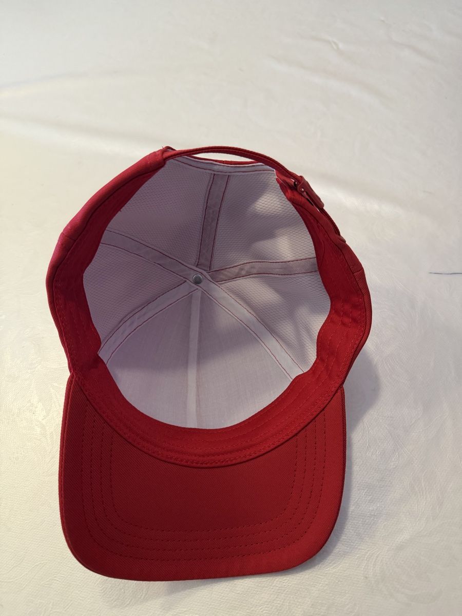 Omega Orologi: Casquette Omega Rouge – Nuovo e nell'imballaggio originale da La Chaux-de-Fonds venduto da CGL_watches16y 2