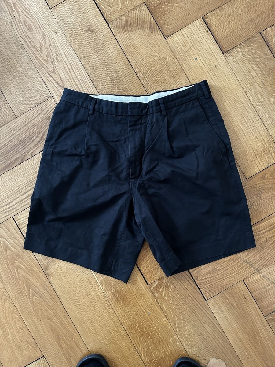 Arket Pantaloni: arket shorts – Usato da Zürich venduto da ema_li 1