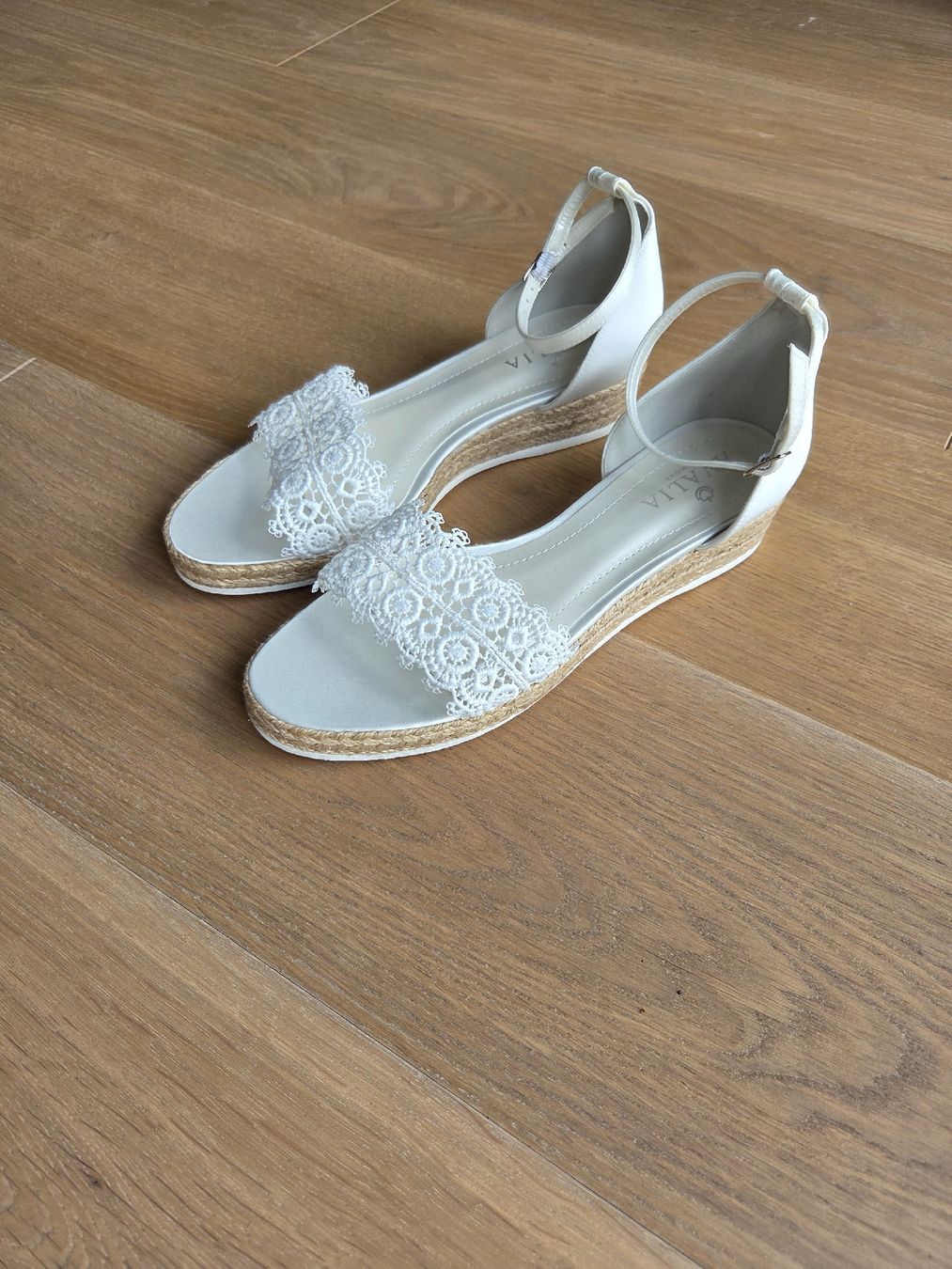 Scarpe da donna: Neue Avalia Hochzeitsschuhe Gr. 39 – Nuovo e nell'imballaggio originale da Zofingen venduto da SONDERZEiCHEN 6