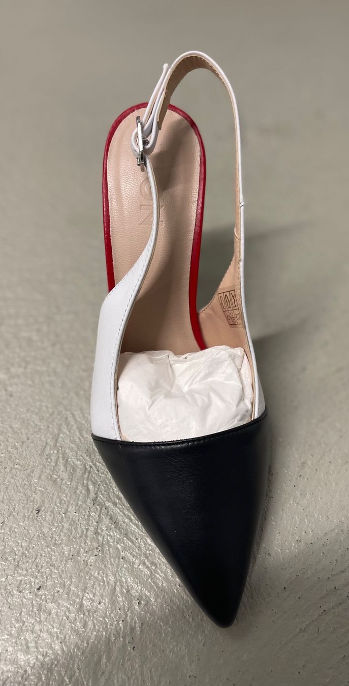 Damenschuhe: Pumps – Neu und originalverpackt aus Wohlen AG von _A.G_ 1