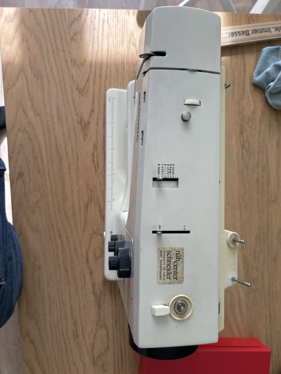 Bernina Macchine da cucire: Bernina 831 Nähmaschine – Usato da Schaffhausen venduto da Foensi2000 1
