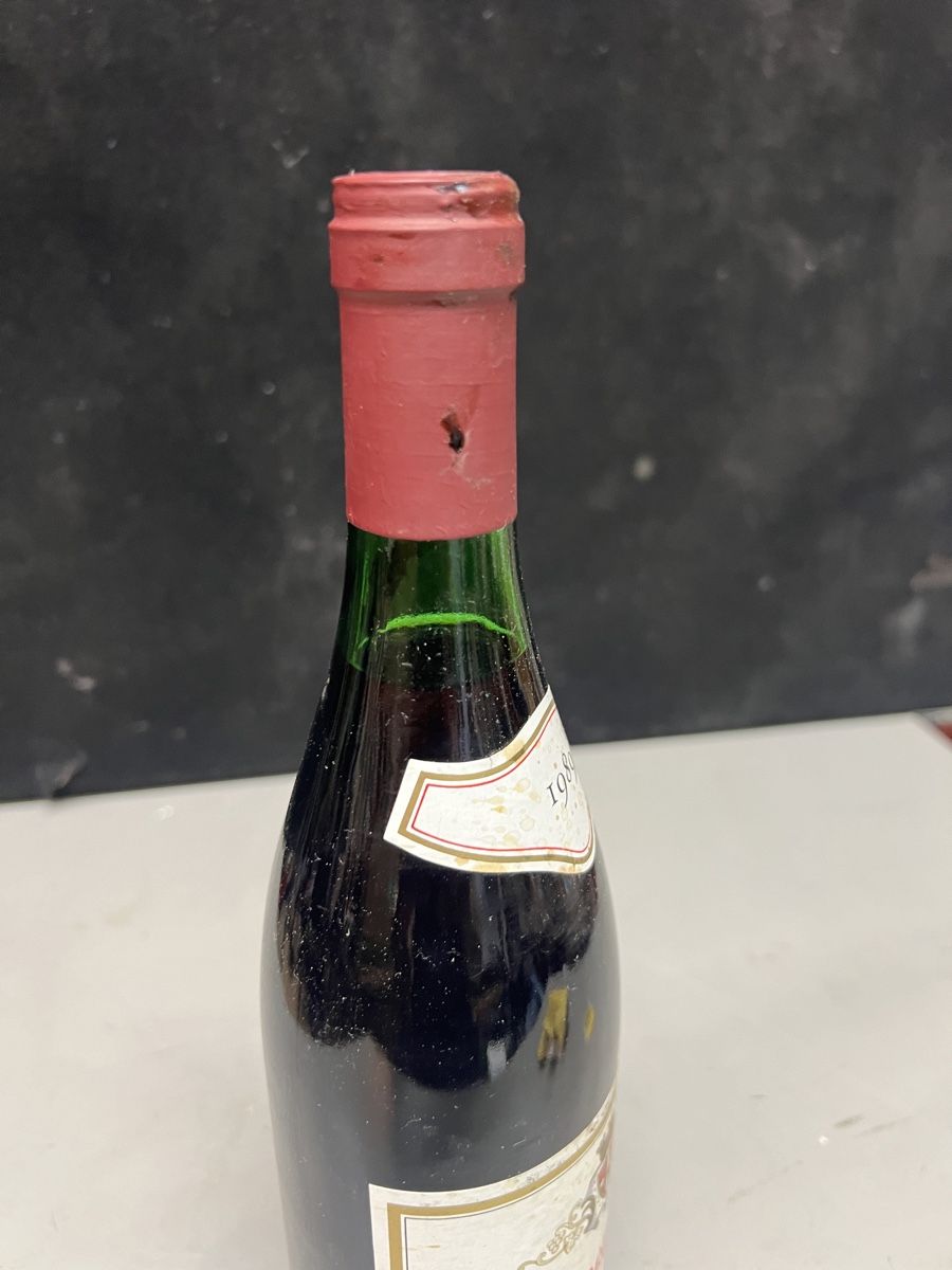Vino: CHÂTEANEUF-DU-PAPE 1989 – Nuovo (secondo la descrizione) da Genève venduto da Leboucheoreilles 7