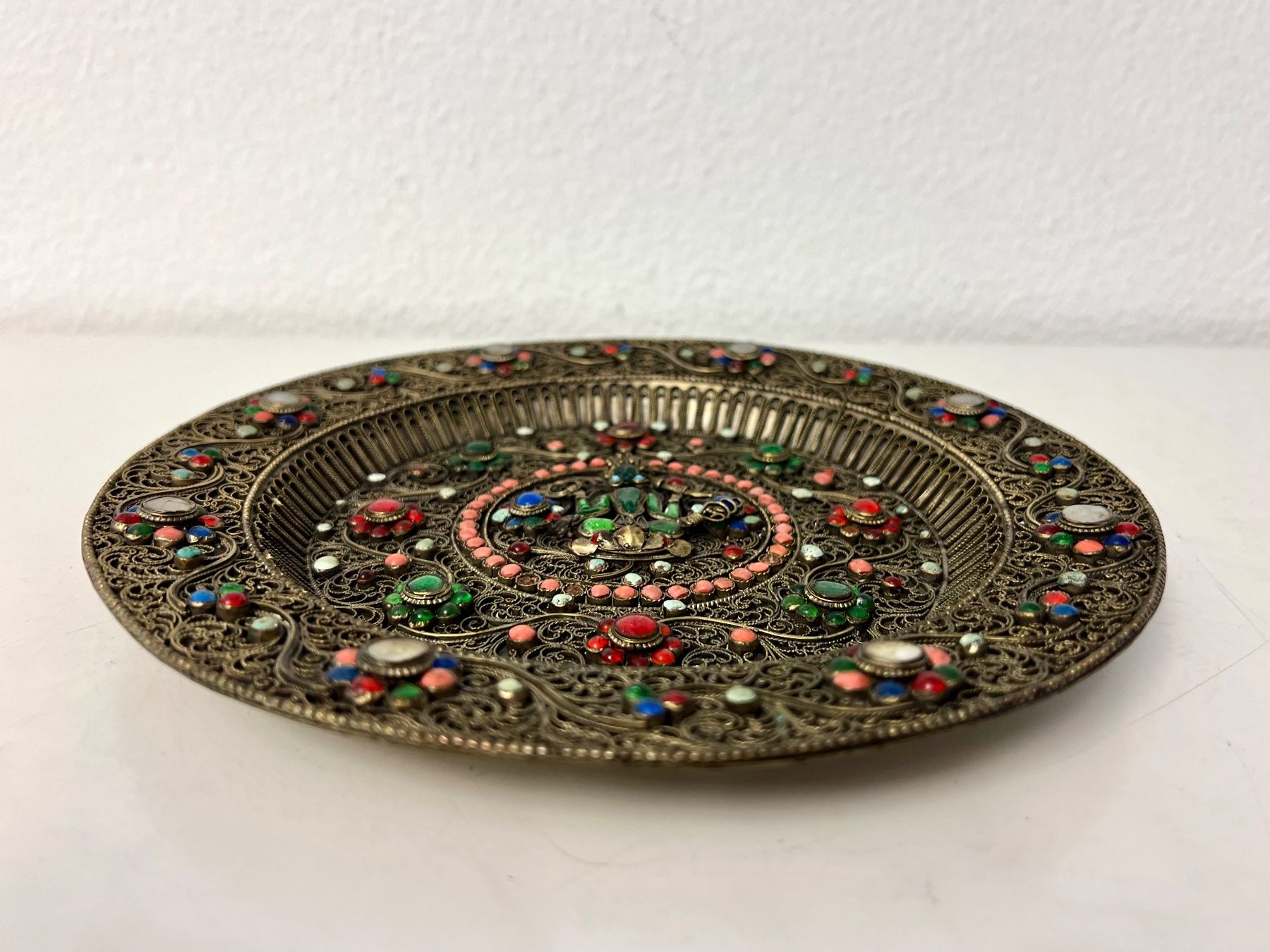 Teller: Teller Mandala Tibet oder Nepal Vishnu 19. Jahrhundert – Gebraucht aus Zürich von Arche_Brockenhaus 1